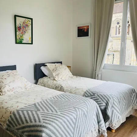 Du Manoir De L'abbaye Сasa de vacaciones Troarn