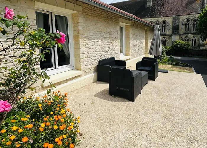 Du Manoir De L'abbaye Troarn